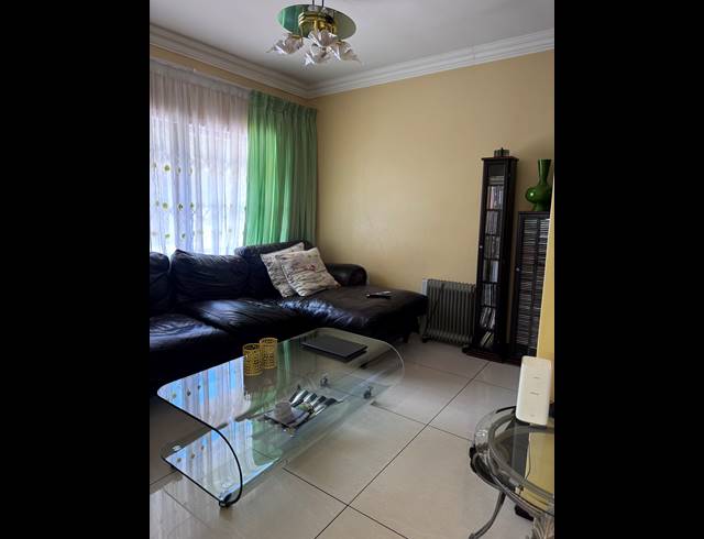4 BEDROOM FREEHOLD FOR SALE IN WATERKLOOF RIDGE
